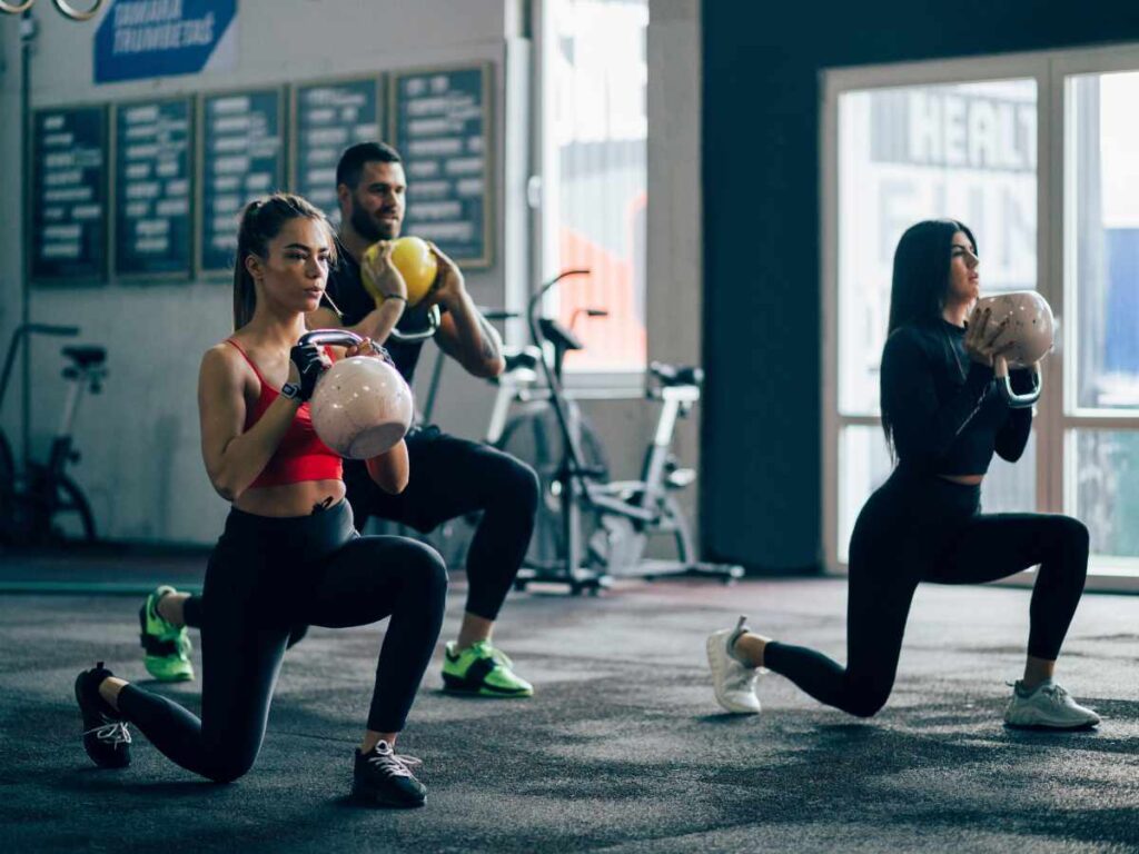 group of people doing HIIT at the gym