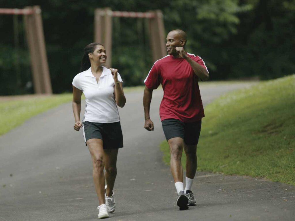 couple doing morning walk to get fit